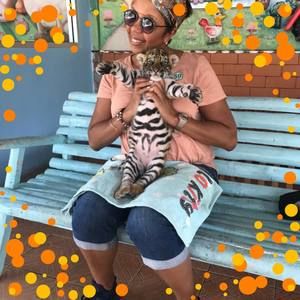 Meet your Posher, Dawn